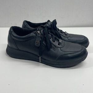 REVERE Boston Zip Sneaker in Black Leather Slip Resistant Women’s Size 9